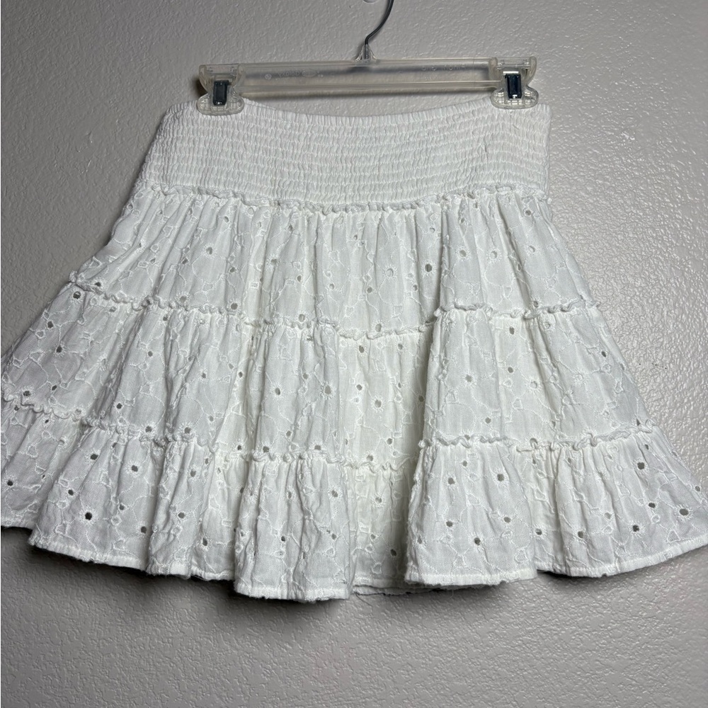 American Eagle White Tiered Eyelet Mini Skater Skirt w Liner Shirred Waist.